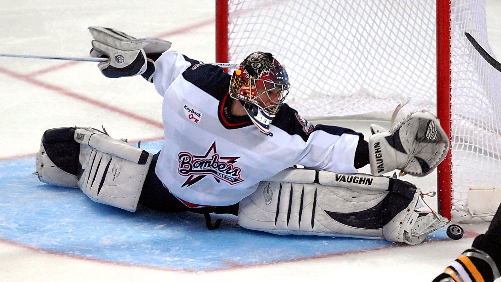 阿拉巴,从巴格达烽烟到摩纳哥聚光灯下的大场面先生